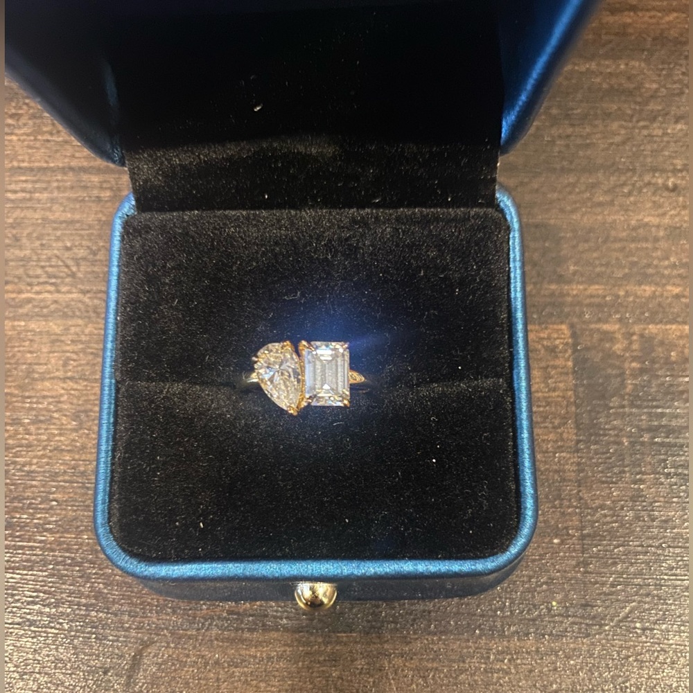 Moi et Toi Engagement Ring